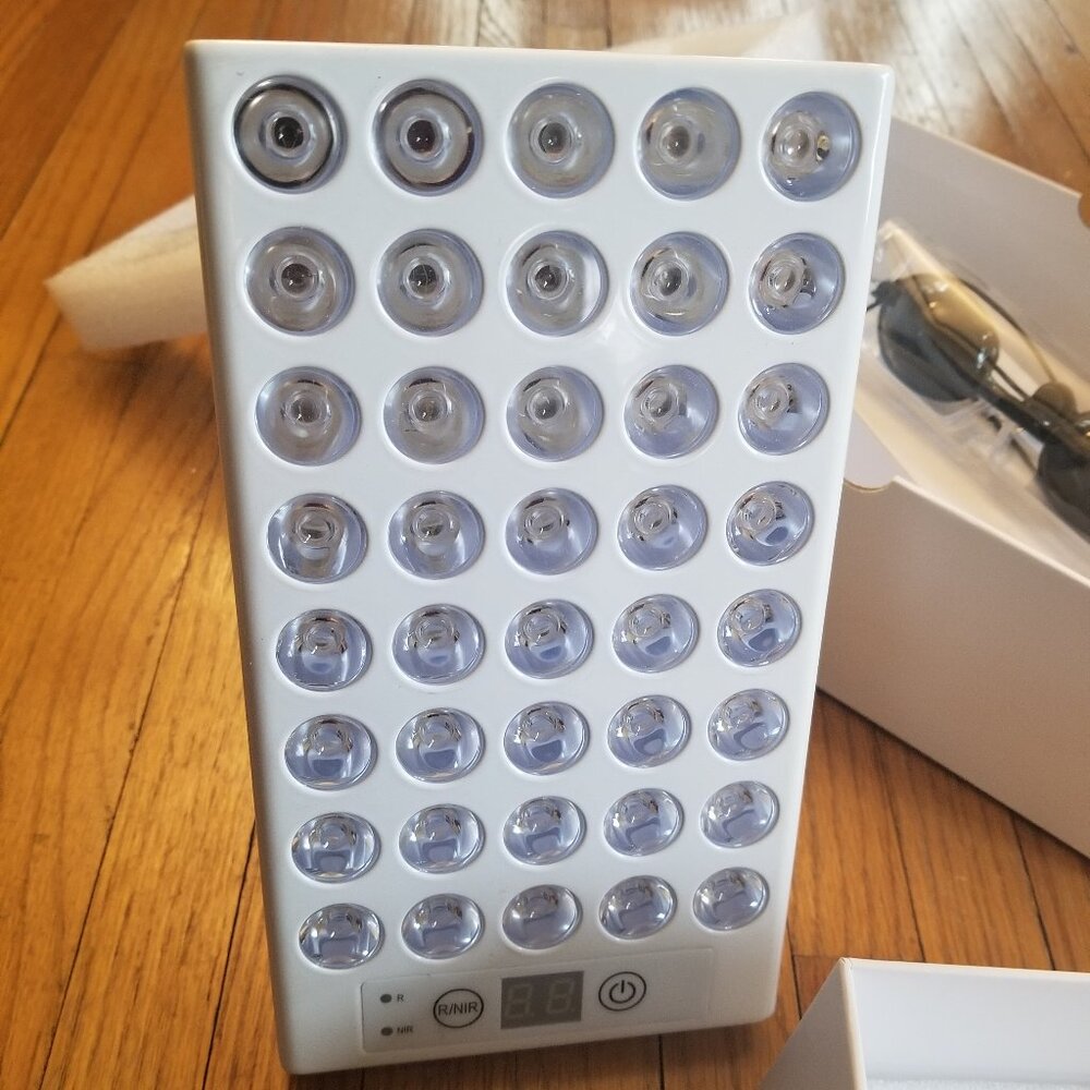 Red Light Therapy Lamp LED Panel NWTO - Picture 5 of 16